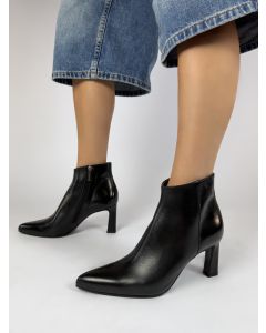 ROSEMARIE